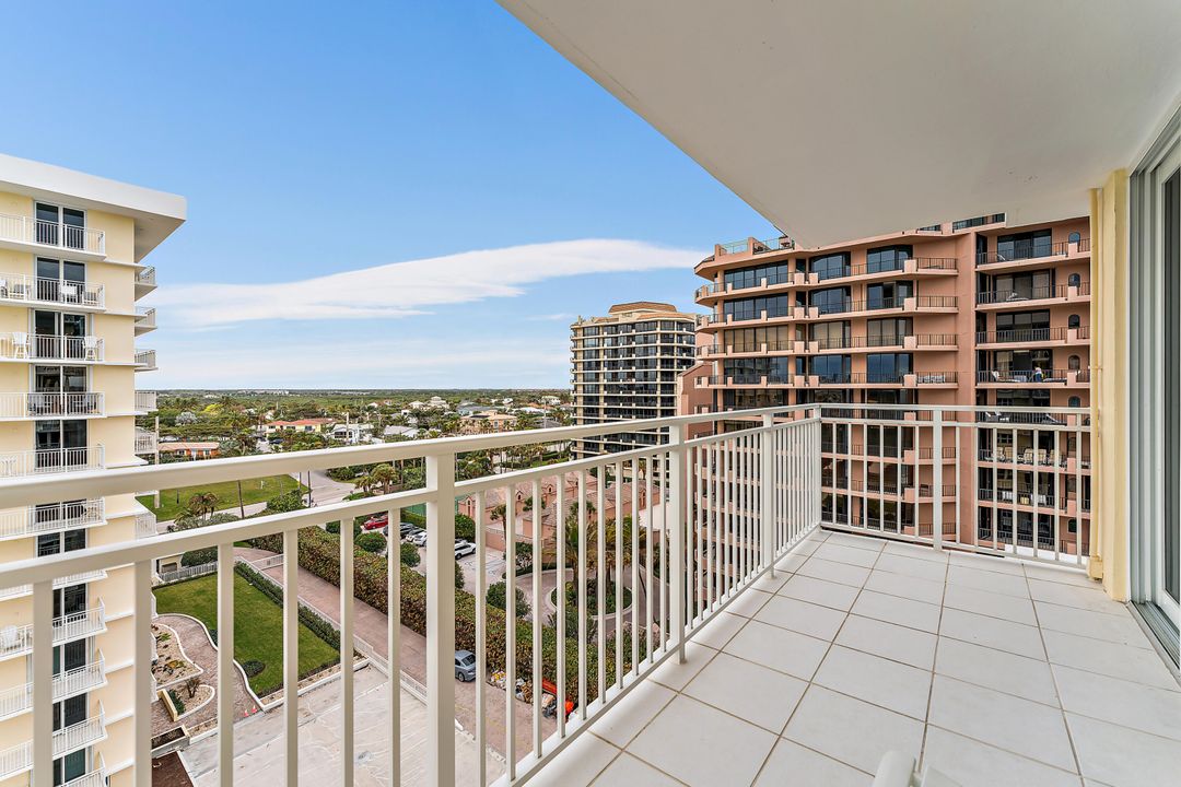 For Sale: $1,300,000 (2 beds, 2 baths, 1760 Square Feet)