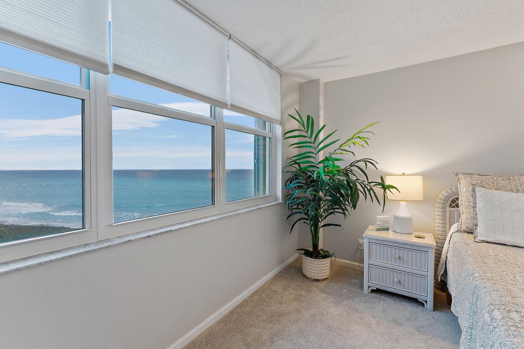 For Sale: $1,300,000 (2 beds, 2 baths, 1760 Square Feet)