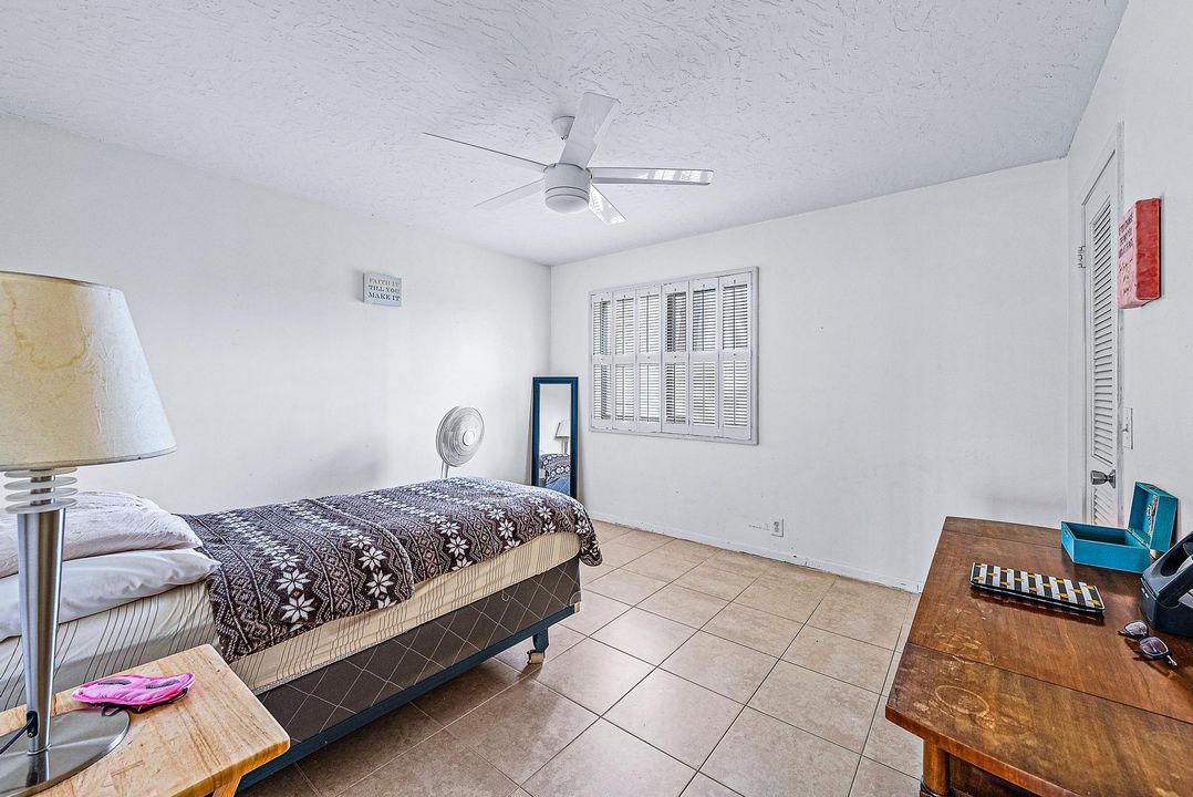 For Sale: $220,000 (3 beds, 2 baths, 1464 Square Feet)