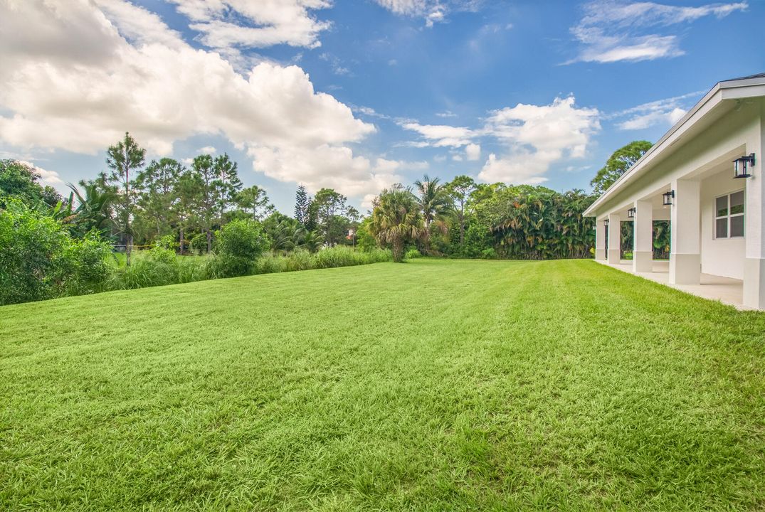 For Sale: $975,000 (3 beds, 3 baths, 2860 Square Feet)