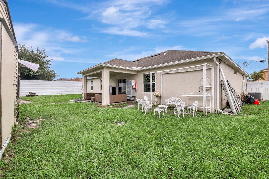 For Sale: $435,000 (3 beds, 2 baths, 2060 Square Feet)