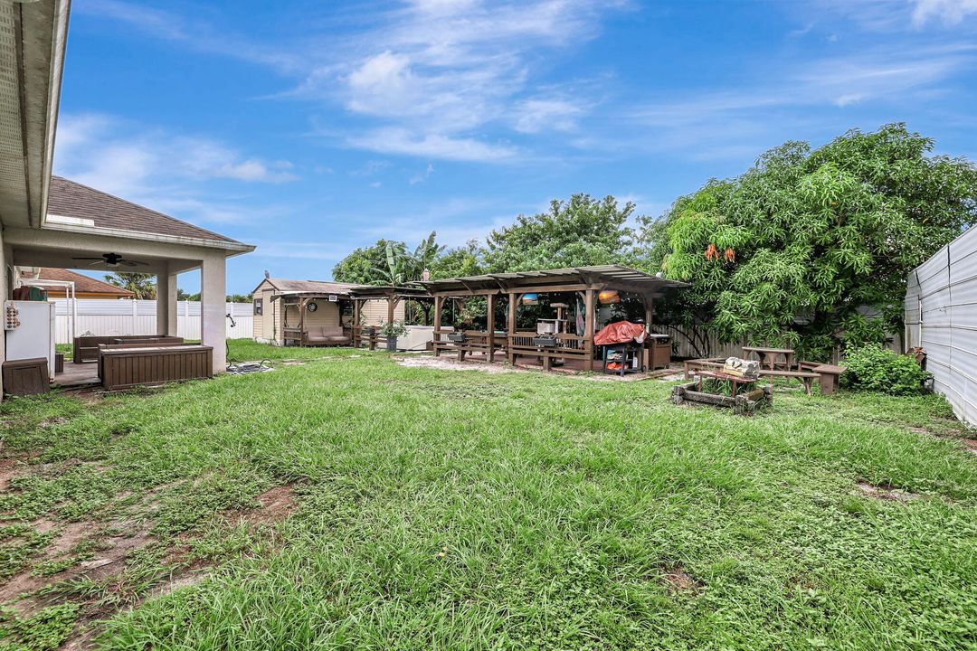 For Sale: $435,000 (3 beds, 2 baths, 2060 Square Feet)