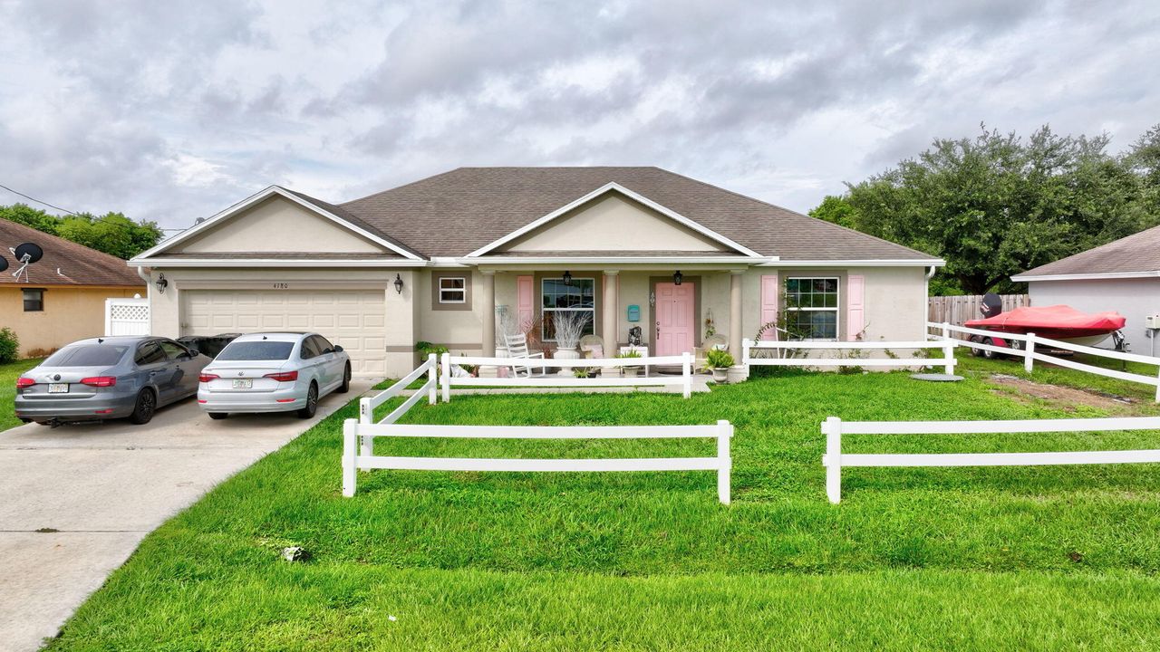 For Sale: $435,000 (3 beds, 2 baths, 2060 Square Feet)