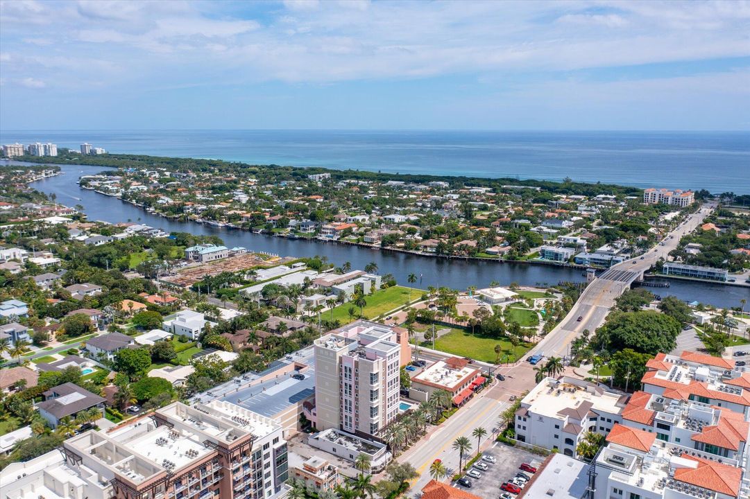 For Sale: $1,350,000 (3 beds, 3 baths, 2525 Square Feet)