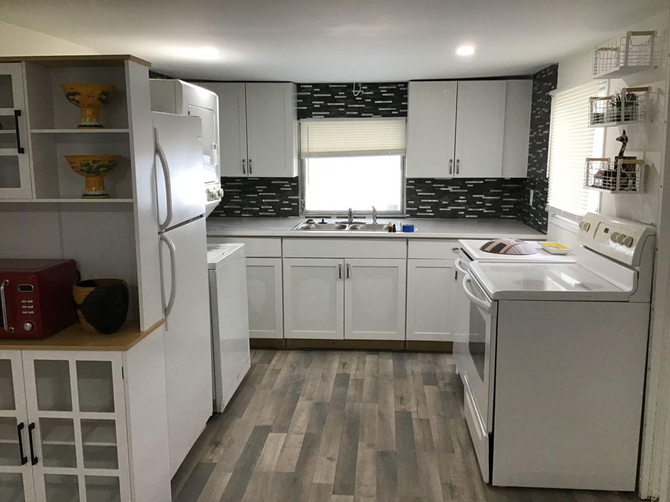 For Rent: $1,625 (1 beds, 1 baths, 450 Square Feet)