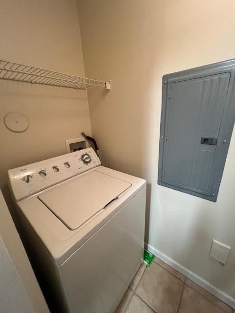 For Rent: $2,300 (3 beds, 2 baths, 1426 Square Feet)