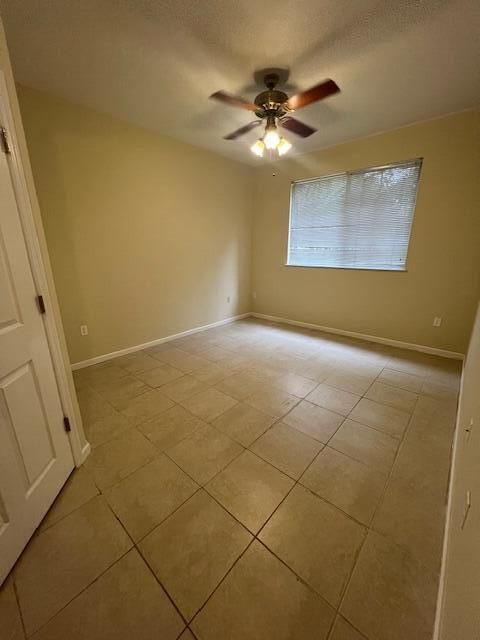 For Rent: $2,300 (3 beds, 2 baths, 1426 Square Feet)