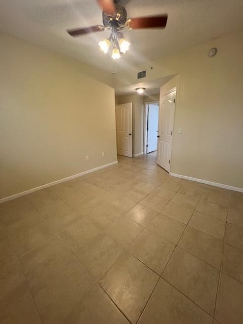 For Rent: $2,300 (3 beds, 2 baths, 1426 Square Feet)