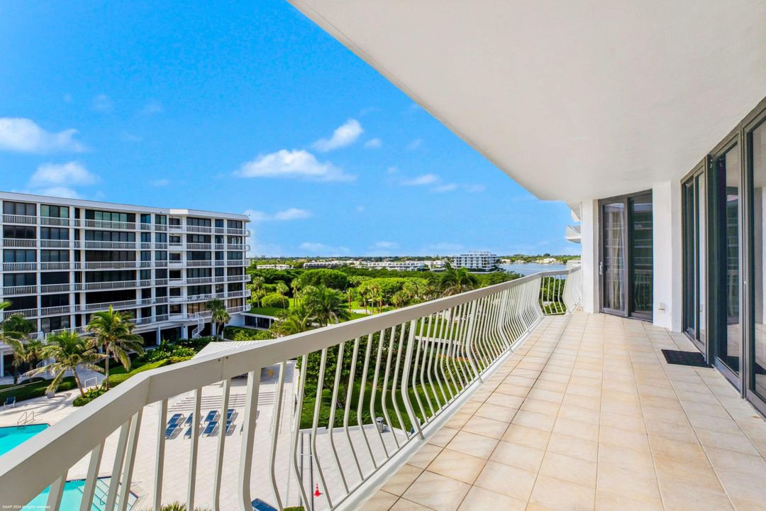 For Sale: $3,500,000 (2 beds, 2 baths, 2385 Square Feet)