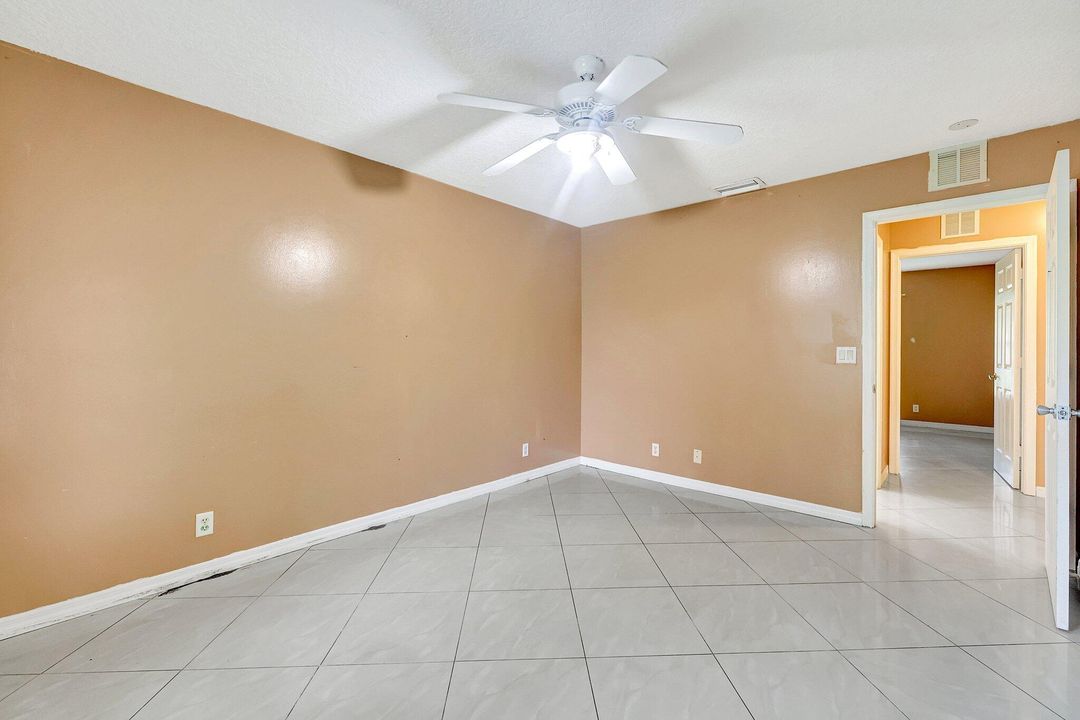 For Sale: $365,000 (3 beds, 2 baths, 1752 Square Feet)