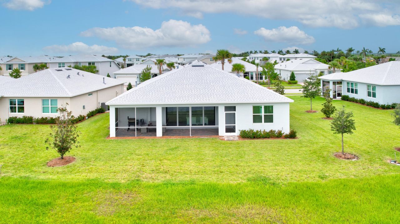 For Sale: $699,500 (3 beds, 2 baths, 2915 Square Feet)