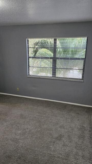 For Rent: $2,200 (2 beds, 2 baths, 800 Square Feet)