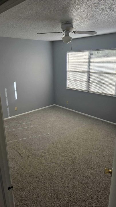 For Rent: $2,200 (2 beds, 2 baths, 800 Square Feet)