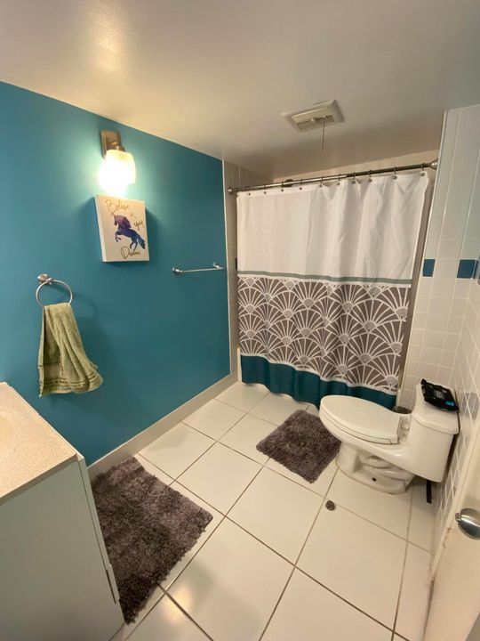 For Sale: $319,900 (2 beds, 2 baths, 1633 Square Feet)