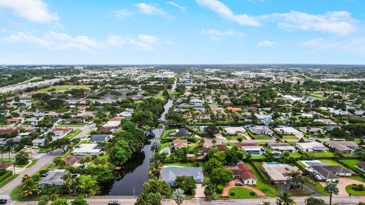 For Sale: $1,425,000 (4 beds, 2 baths, 2457 Square Feet)