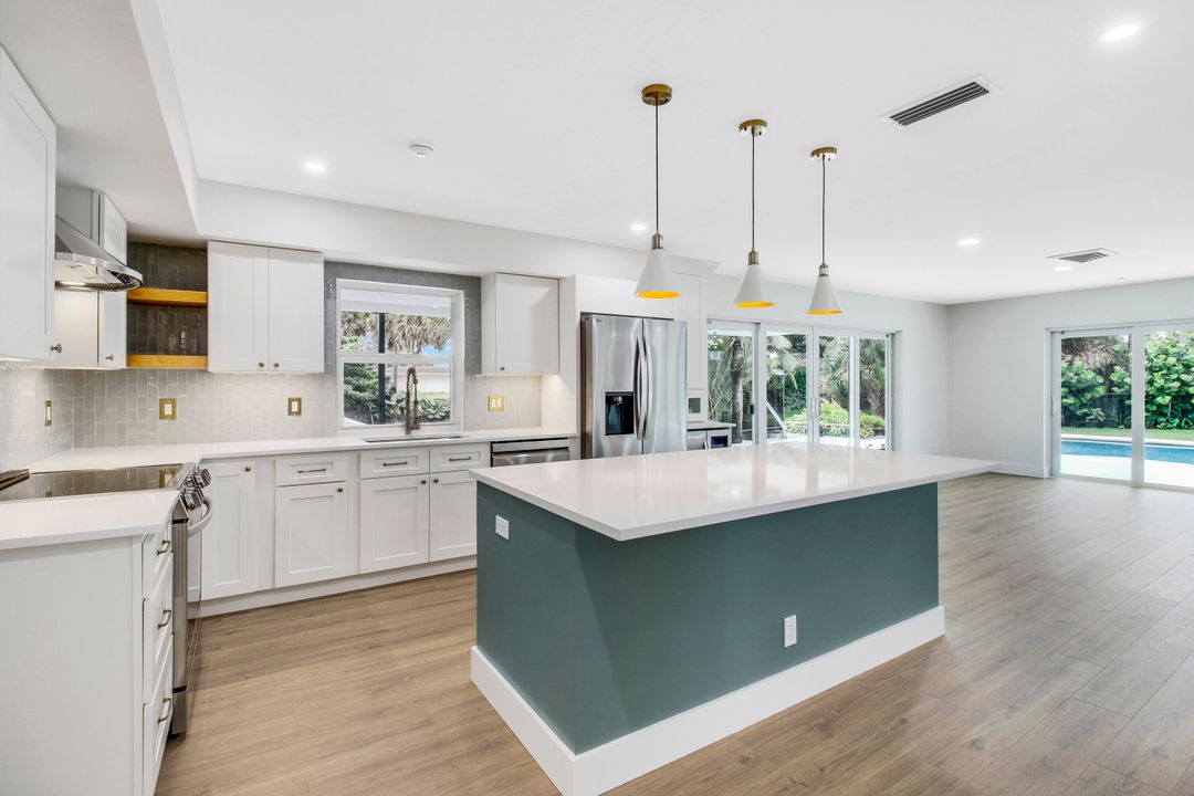 For Sale: $1,425,000 (4 beds, 2 baths, 2457 Square Feet)