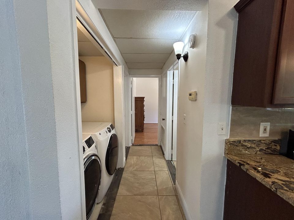 For Rent: $3,500 (3 beds, 2 baths, 1200 Square Feet)