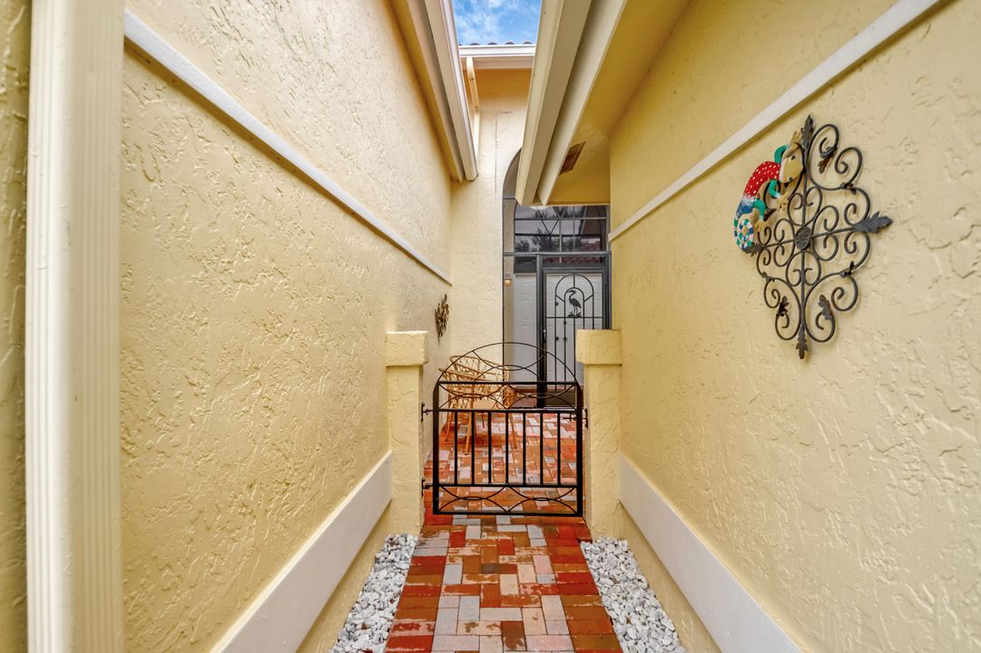 En Venta: $519,900 (2 camas, 2 baños, 1709 Pies cuadrados)