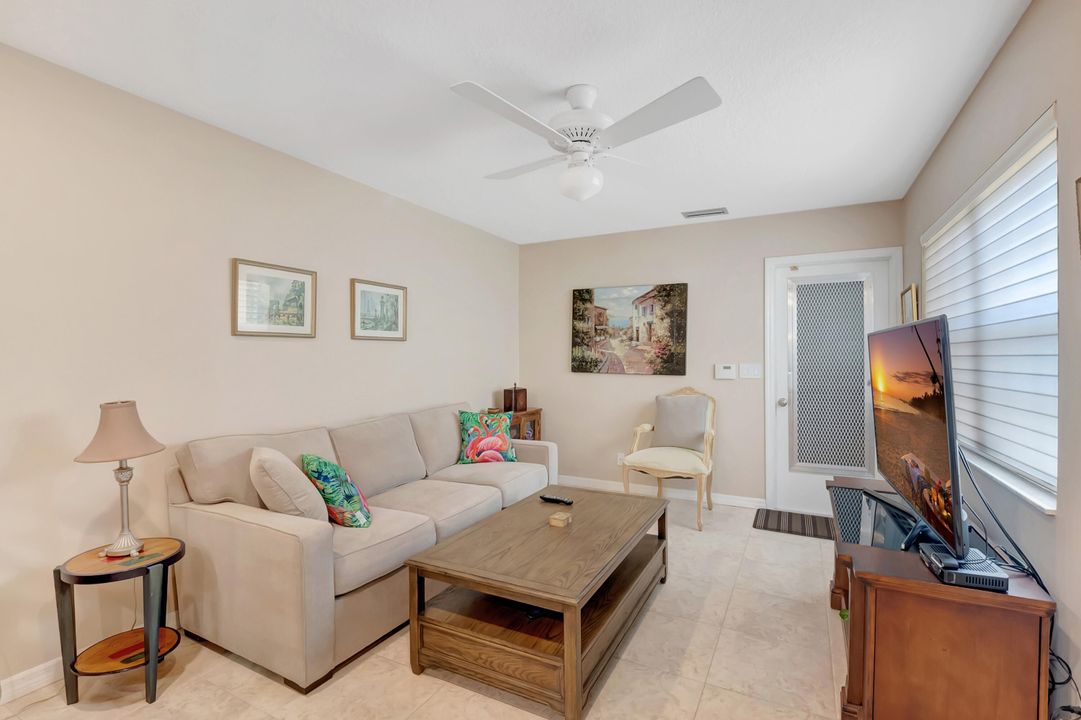 For Sale: $519,900 (2 beds, 2 baths, 1709 Square Feet)