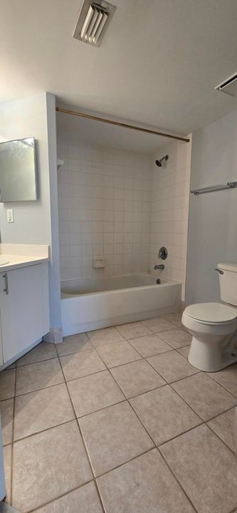 For Rent: $2,250 (3 beds, 2 baths, 1184 Square Feet)