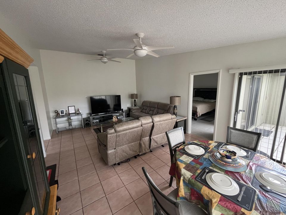 For Sale: $329,900 (2 beds, 2 baths, 1380 Square Feet)