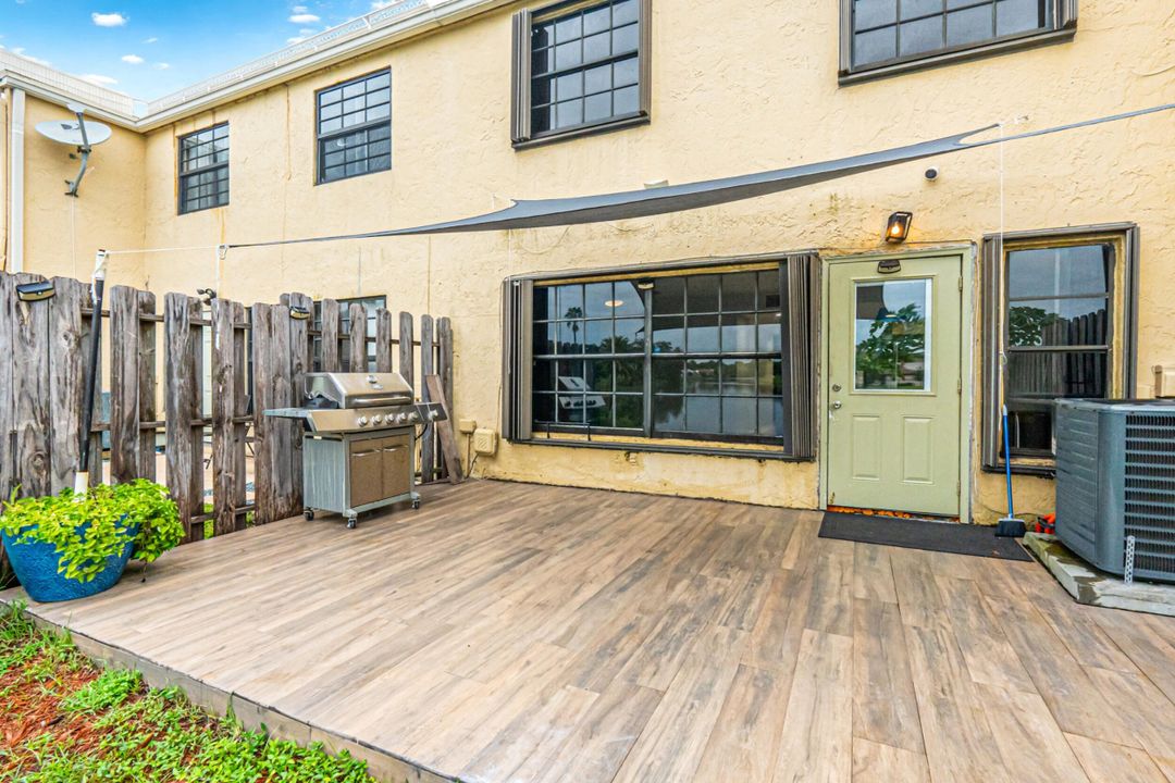 For Sale: $429,900 (3 beds, 2 baths, 1764 Square Feet)