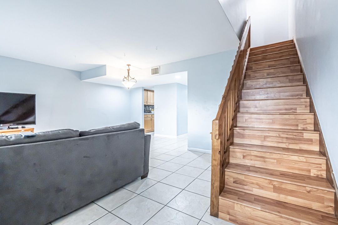 For Sale: $429,900 (3 beds, 2 baths, 1764 Square Feet)