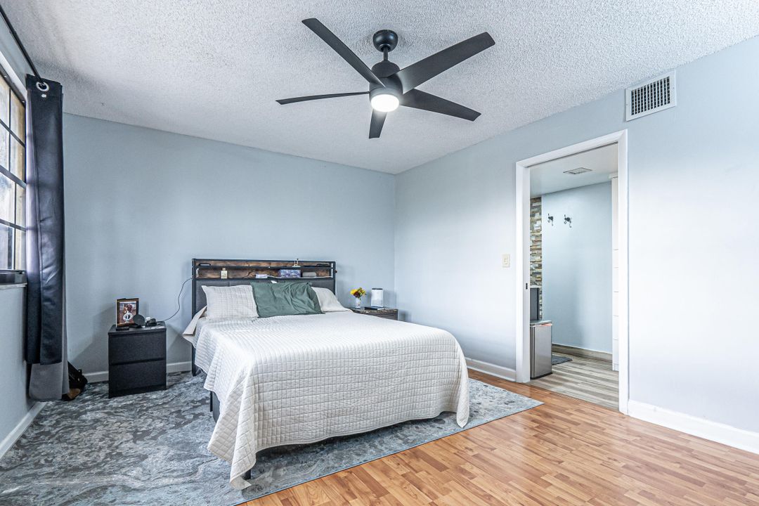 For Sale: $429,900 (3 beds, 2 baths, 1764 Square Feet)