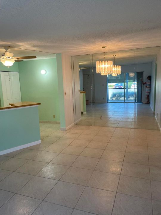 For Rent: $1,850 (2 beds, 2 baths, 852 Square Feet)