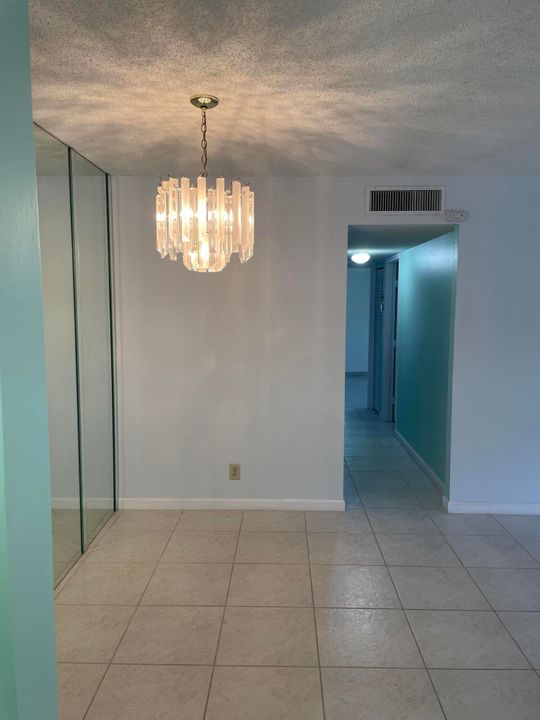 For Rent: $1,850 (2 beds, 2 baths, 852 Square Feet)