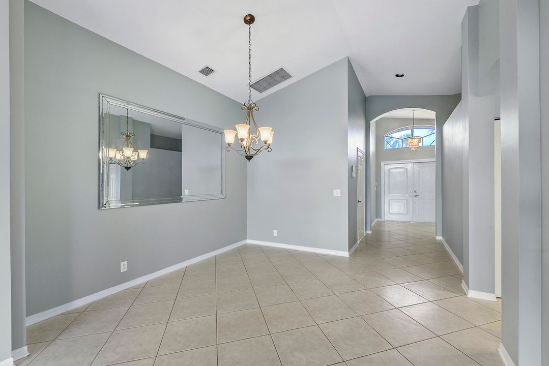 For Sale: $449,999 (3 beds, 2 baths, 1884 Square Feet)