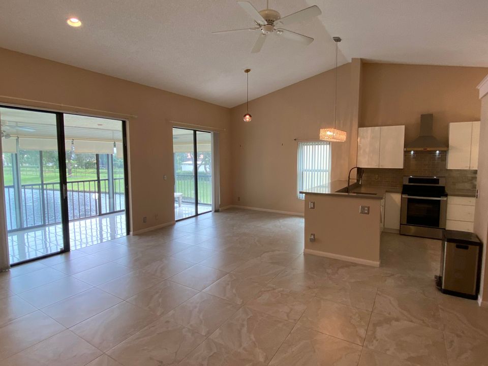 For Sale: $295,000 (3 beds, 2 baths, 1784 Square Feet)