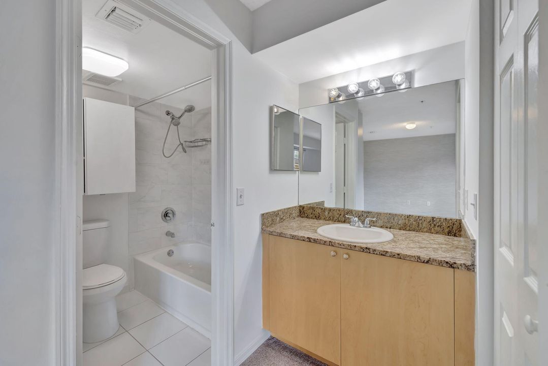 Active With Contract: $537,000 (3 beds, 2 baths, 1481 Square Feet)