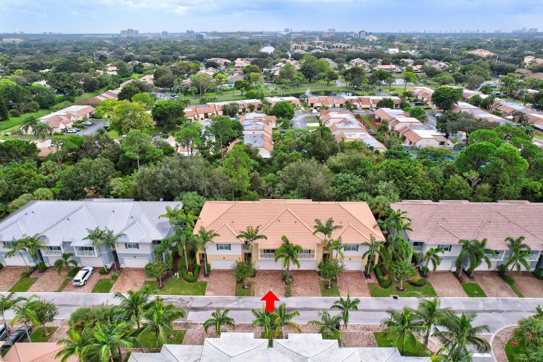 For Sale: $675,000 (3 beds, 2 baths, 2138 Square Feet)