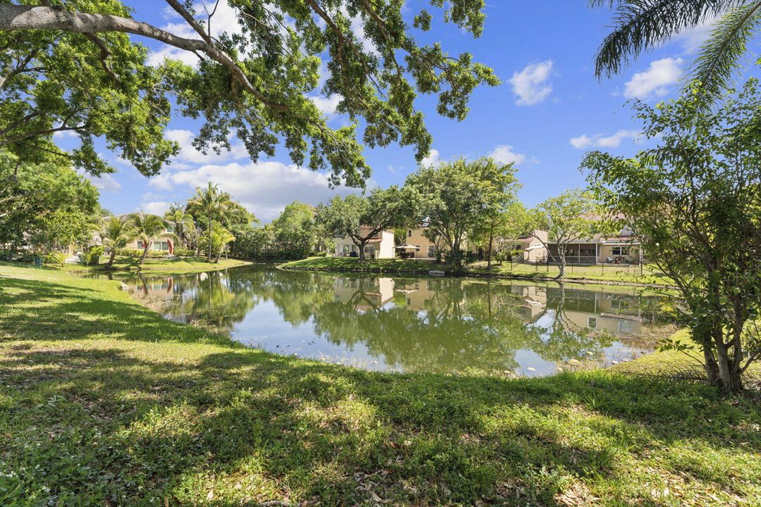 For Sale: $535,000 (3 beds, 2 baths, 1772 Square Feet)