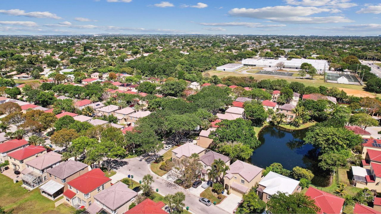 For Sale: $535,000 (3 beds, 2 baths, 1772 Square Feet)