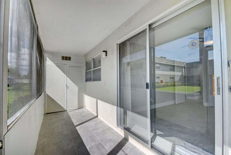 En Venta: $189,500 (2 camas, 2 baños, 883 Pies cuadrados)