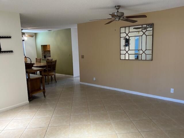 For Sale: $198,900 (2 beds, 2 baths, 1340 Square Feet)