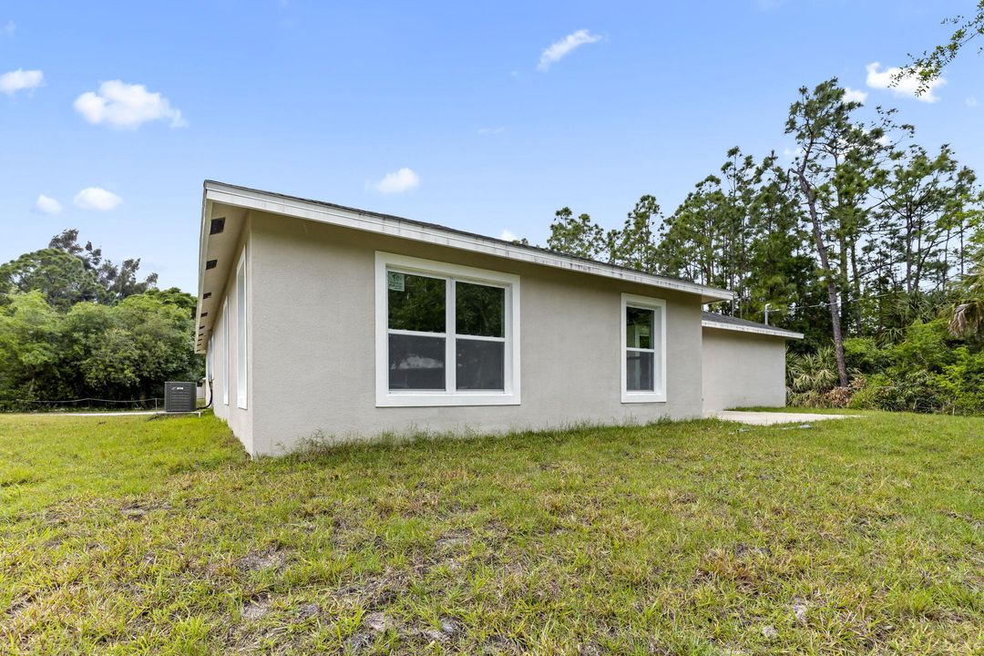 For Sale: $369,500 (3 beds, 2 baths, 1839 Square Feet)