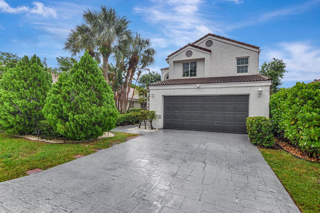 For Sale: $770,000 (3 beds, 2 baths, 2170 Square Feet)