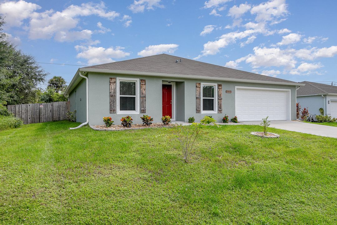 For Sale: $330,000 (3 beds, 2 baths, 1821 Square Feet)