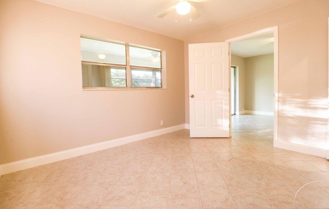 For Rent: $2,000 (2 beds, 2 baths, 862 Square Feet)