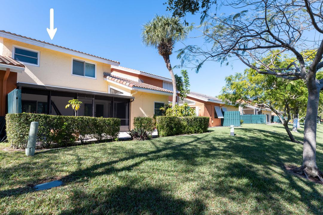 En Venta: $685,000 (3 camas, 2 baños, 1998 Pies cuadrados)