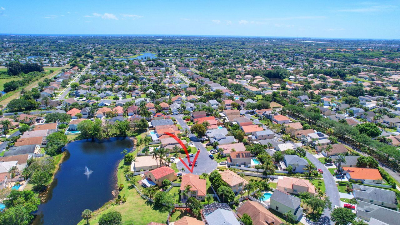 For Sale: $655,000 (4 beds, 2 baths, 2338 Square Feet)