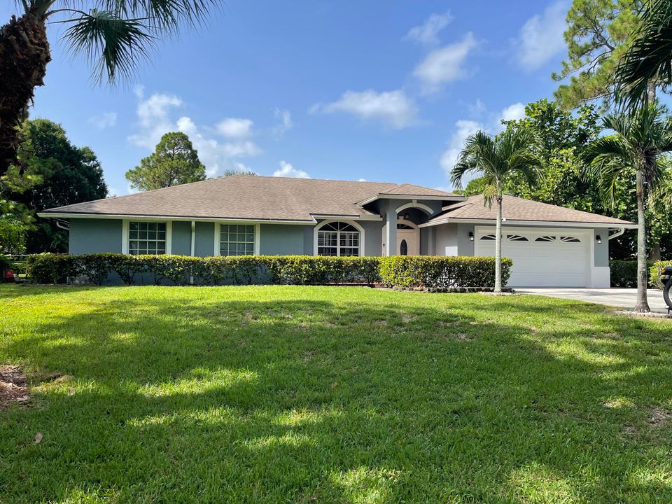 For Sale: $899,000 (4 beds, 2 baths, 2319 Square Feet)