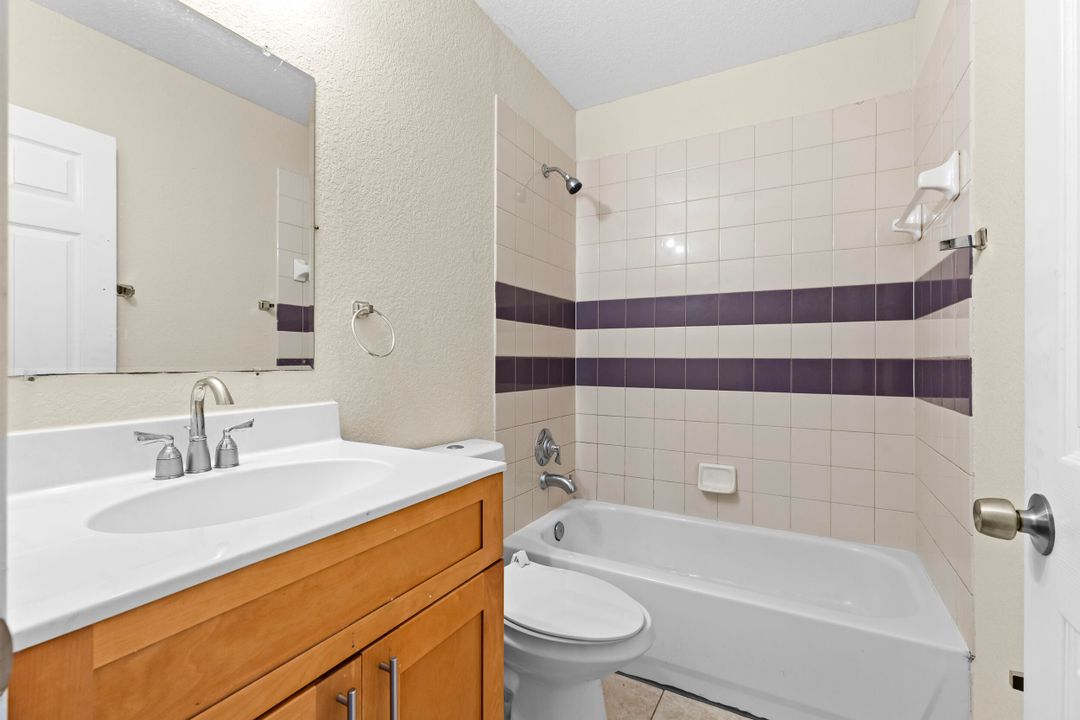 For Sale: $425,000 (3 beds, 2 baths, 1560 Square Feet)