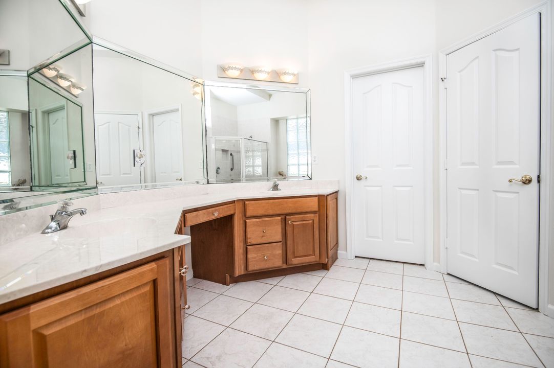 For Sale: $529,000 (2 beds, 2 baths, 1907 Square Feet)