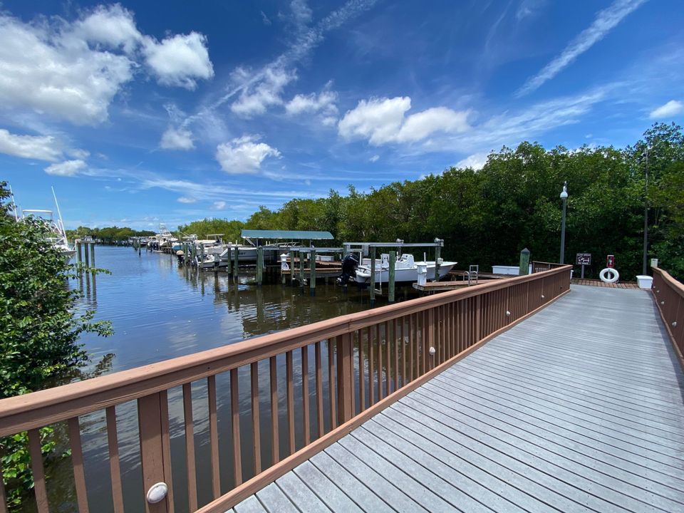 For Sale: $245,000 (3 beds, 2 baths, 1900 Square Feet)