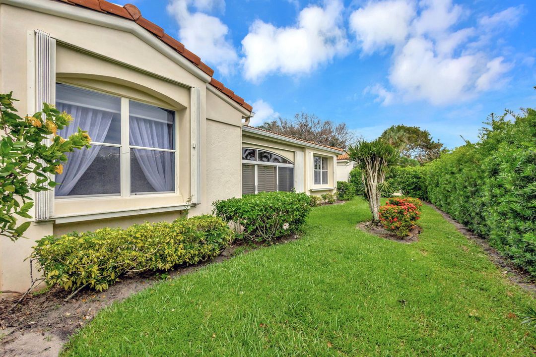 For Sale: $1,600,000 (3 beds, 3 baths, 2456 Square Feet)