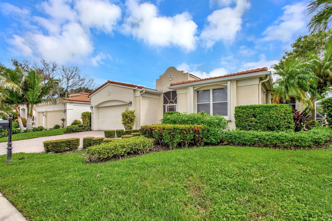 For Sale: $1,600,000 (3 beds, 3 baths, 2456 Square Feet)